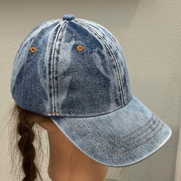 Diesel Cap - Picture 2 of 7